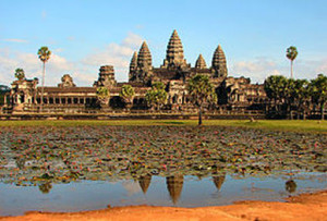 "Angkor Wat" by Bjørn Christian Tørrissen - Own work. Licensed under Creative Commons Attribution-Share Alike 3.0-2.5-2.0-1.0 via Wikimedia Commons
